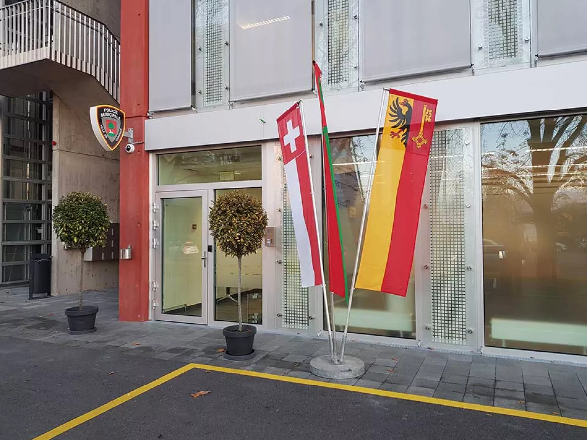 Entrée du poste de police municipale