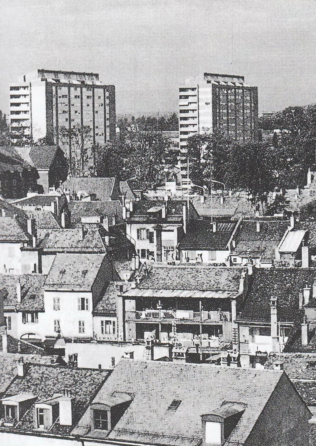 Vue sur les Tours depuis le Vieux-Carouge en 1963