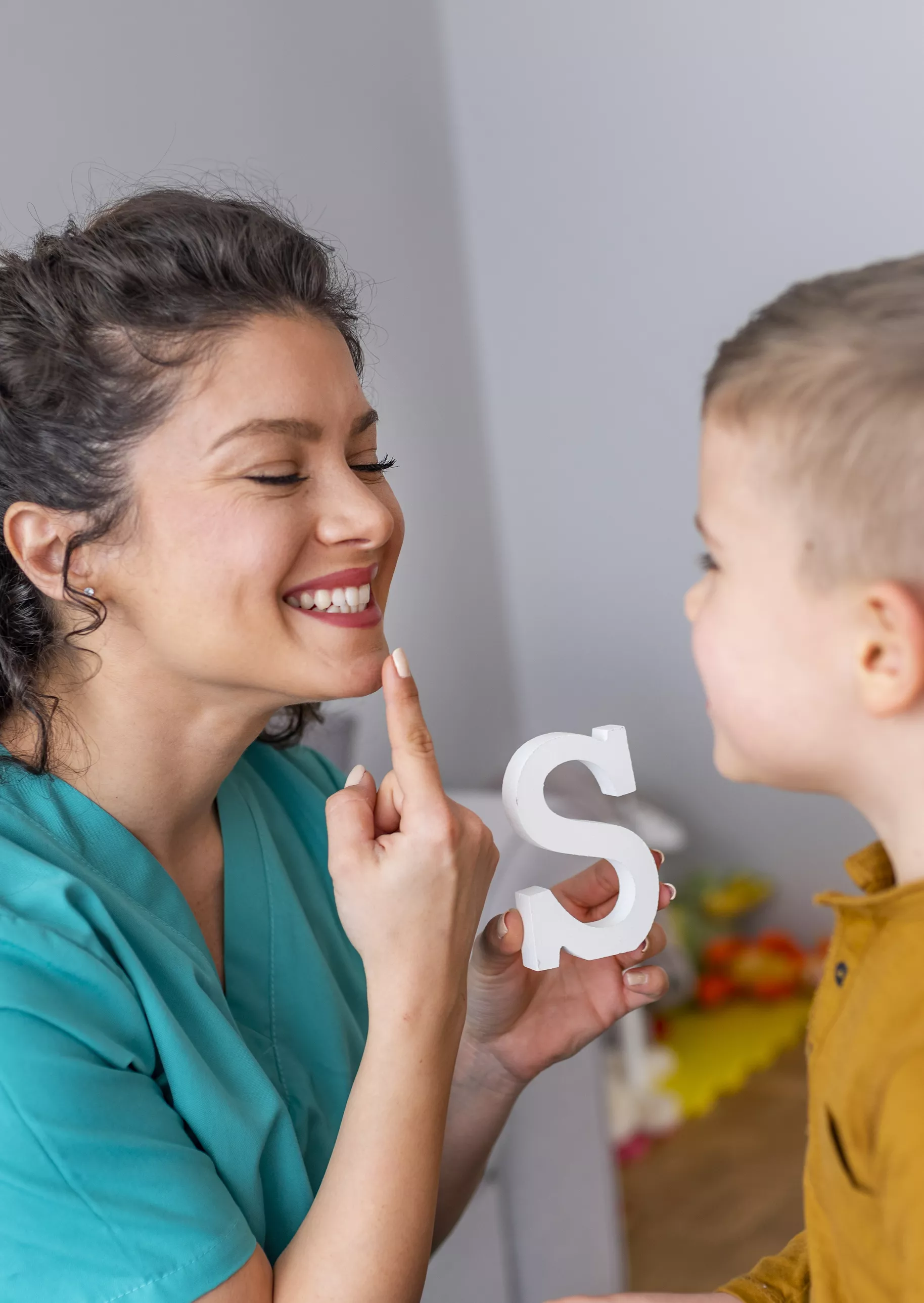 Logop&eacute;diste et enfant