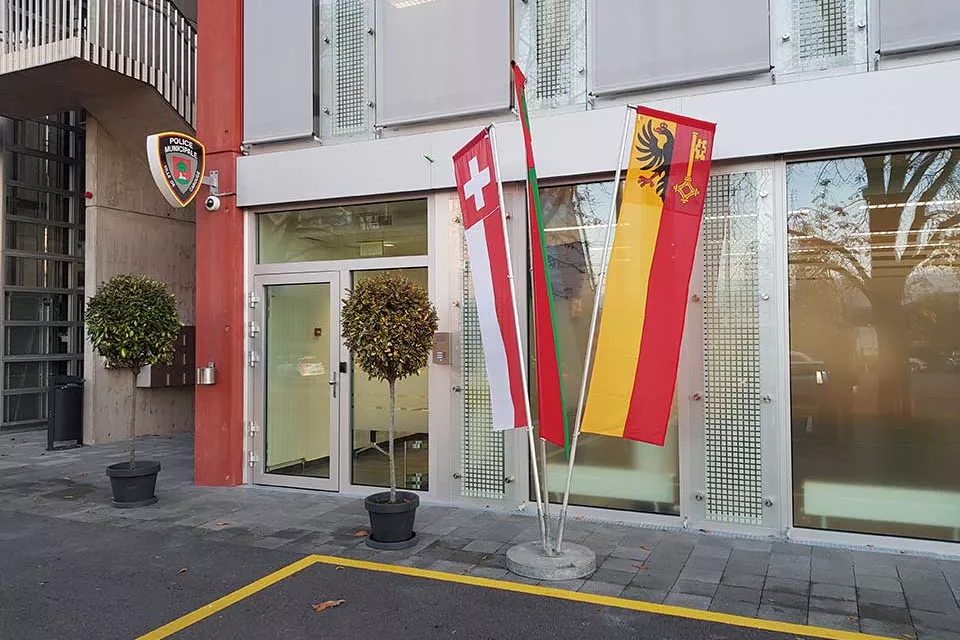 Entrée du poste de police municipale