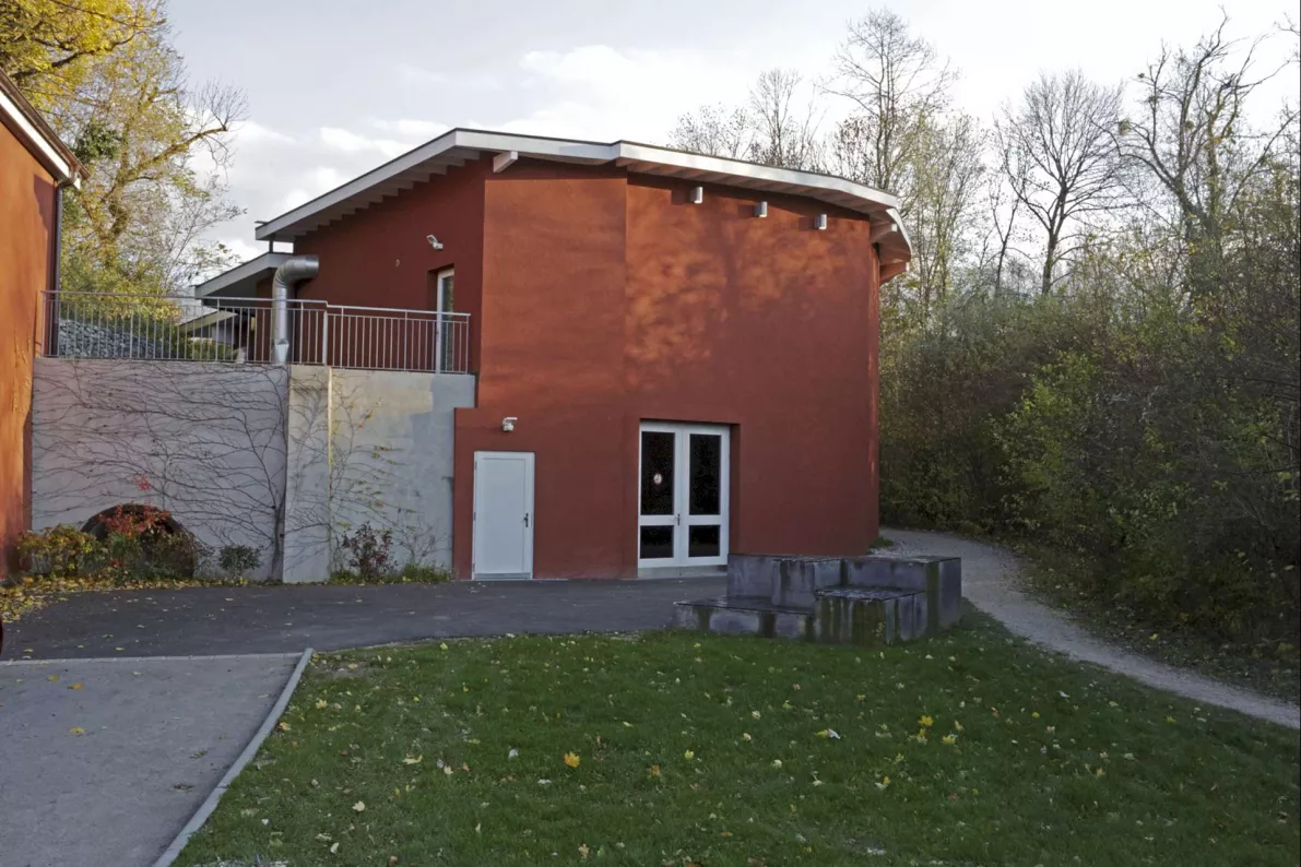 Salle de Grange-Collomb, entrée