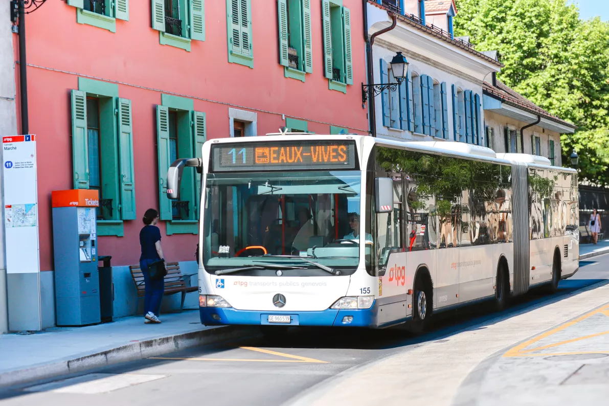 Bus tpg &agrave; Carouge