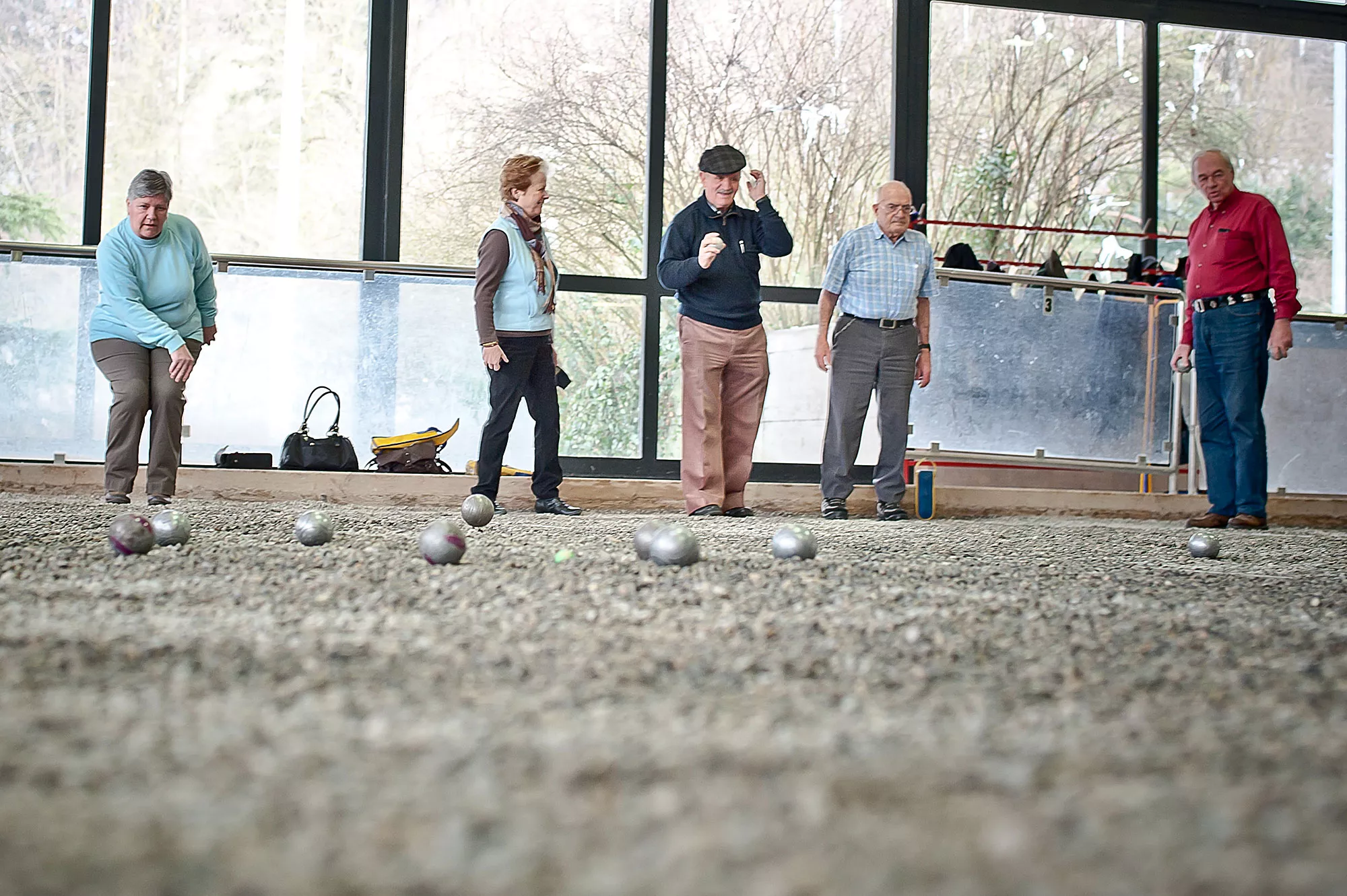Pétanque avec les aînés