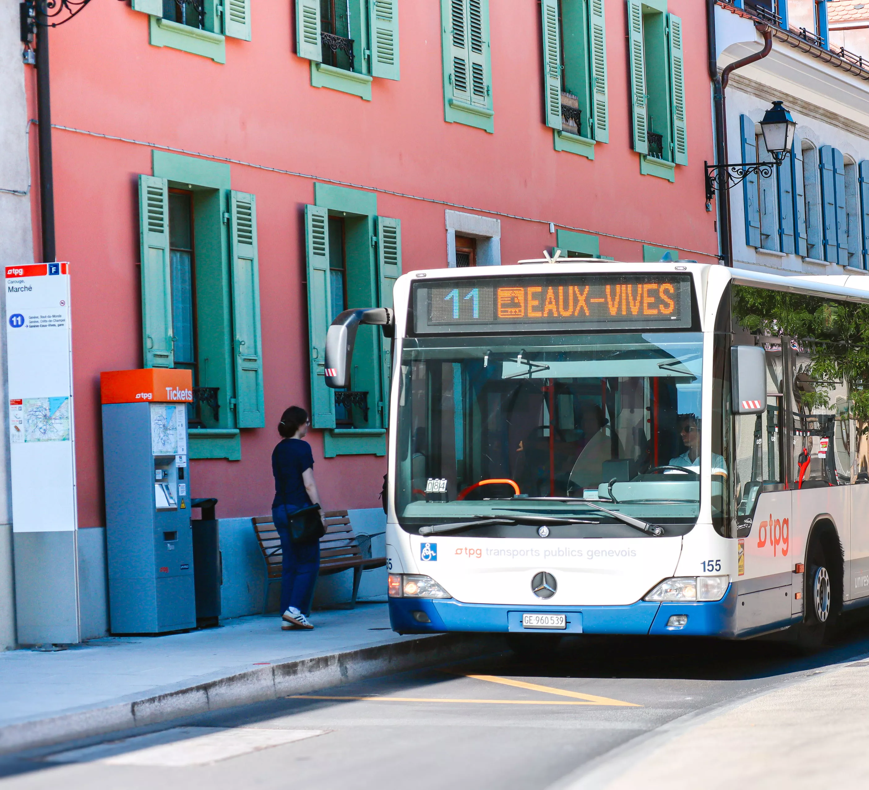 Bus circulant &agrave; Carouge